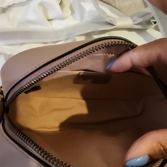 Gucci GG Marmont Crossbody Bag - Picture 9 of 11